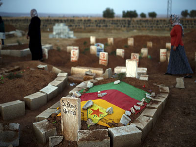 البرزاني يبعث باسلحة الى اكراد عين العرب خلال 24ساعة