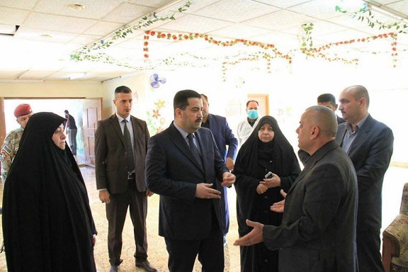 السوداني من كربلاء :عيينا / 2/ من الباحثين الاجتماعيين و/ 5/ عمال خدمة في دار الحنان