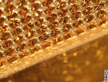 دبي: عرض سجادة من الذهب مرصعة بالكريستال