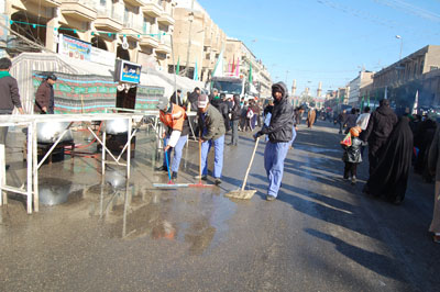 بلدية كربلاء:ترفع 25 ألف طن من النفايات بعد زيارة أربعينية الإمام الحسين