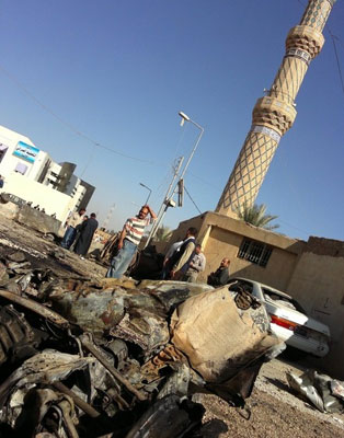 لقطات مختلفة من التفجيرات الارهابية في مدينة الرمادي