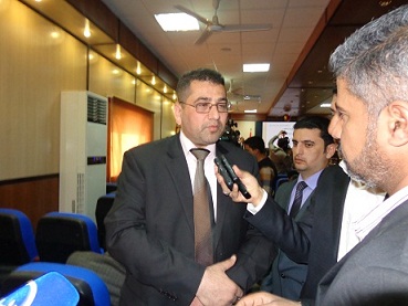 قاضي في كربلاء يدعو الحكومة المحلية الى دعم دائرة المخدرات ويؤكد القبض على 400 حالة خلال 8 اشهر