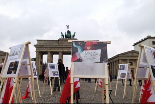 معرض للصور أمام البرلمان الألماني بمناسبة اليوم العالمي لدعم الديمقراطية في البحرين