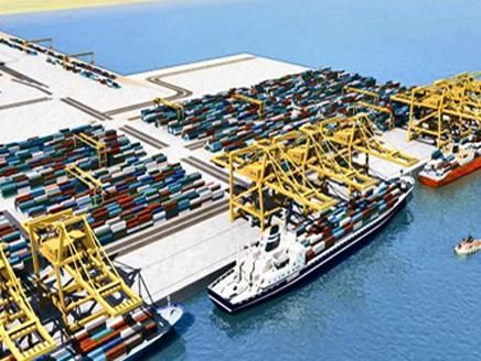 بغداد تقترح على الكويت إشراكها في إدارة ميناء مبارك