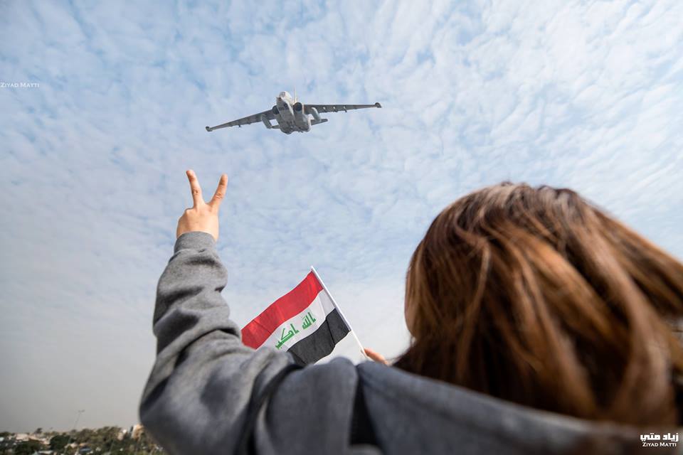 القاء الاف المنشورات على الموصل تدعو الأهالي للتهيؤ لطرد "داعش"