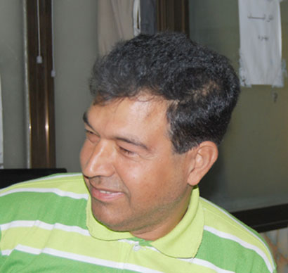 قادما من الاكوادور الشاعر المغترب باسم فرات في مسقط راسه كربلاء لعقد اماسي شعرية وثقافية