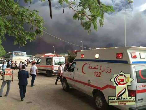 عاجل بالصور :حدوث حالات اختناق في جامعة تكريت وسيارات الاسعاف تنقل الطلبة المصابين الى المستشفيات.