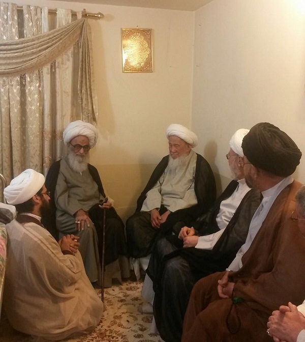 بالصورة :المرجع الفياض يزور المرجع النجفي للاطمئنان على صحته