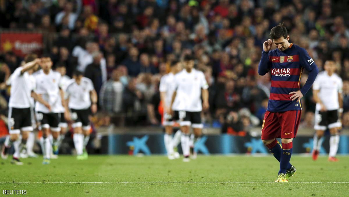 فالنسيا يُضاعف جنون الليجا بتعميق جراح برشلونة