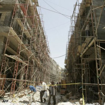 شارع المتنبي .. قلب الثقافة العراقية المجهد يخضع للجراحة أخيرا