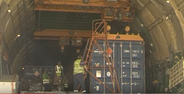 وزارة الدفاع العراقية تتسلم مساعدات عسكرية فرنسية