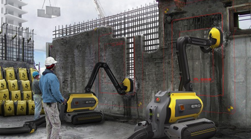 طالب يبتكر روبوت يهدم المباني ثم يعيد بناءها+صورة