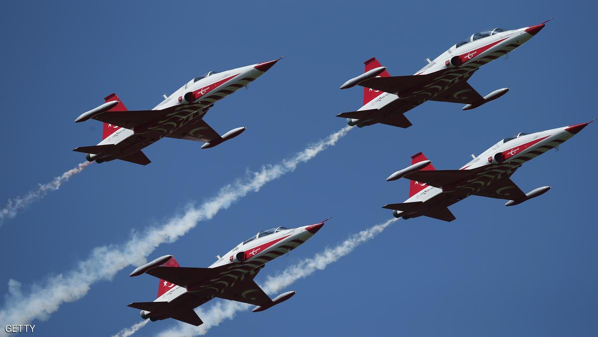 تحطم طائرة تدريب تركية قرب إسطنبول