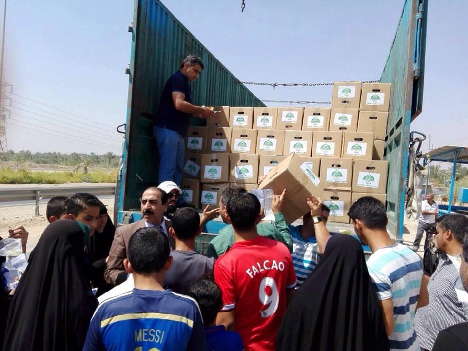 ديوان الوقف الشيعي يرسل مساعدات غذائية لمخيمات النازحين في محافظة كربلاء المقدسة
