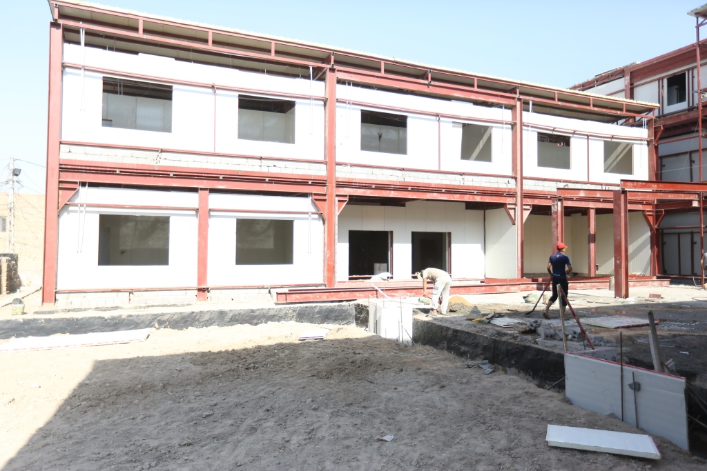 شاهد بالصور : انجاز 92 %  من مشروع مدارس الوارث النموذجية في كربلاء