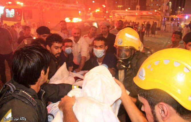 بالصور: اندلاع حريق بأحد الفنادق في مكه واخلاء اكثر من الف حاج