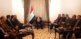 العبادي لوفد الأنبار: لن تدخل قوات برية اجنبية وندعو للتعاون مع القوات الأمنية