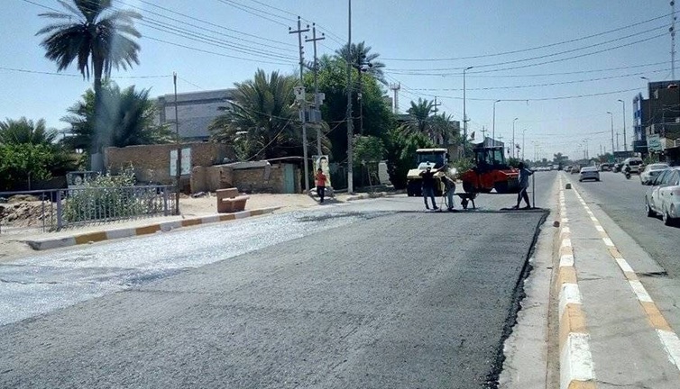 وزارة الاعمار والاسكان والبلديات العامة تباشر بصيانة وأكساء المطبات والحفر في الشوارع الرئيسة بمركز محافظة كربلاء المقدسة