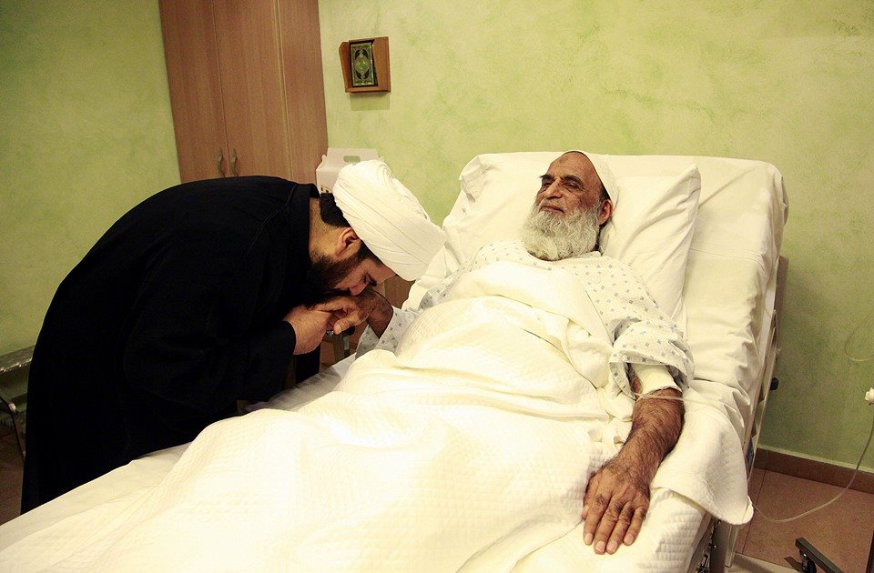 بالصور :المرجع النجفي يجري عملية ناجحة لزرع جهاز منظم للقلب في لبنان