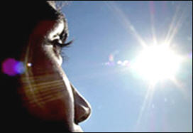 دراسات: أشعة الشمس تحمي من السرطان