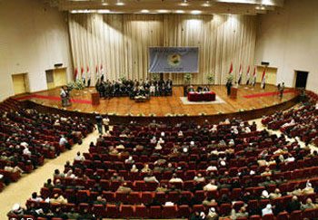 النواب العراقيون يقرّرون زيادة رواتبهم