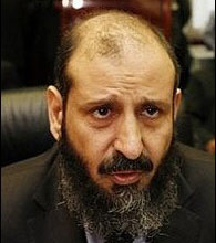 سيدتان وشيعيان في الحكومة الكويتية الجديدة التي اثارت انتقادات على الفور