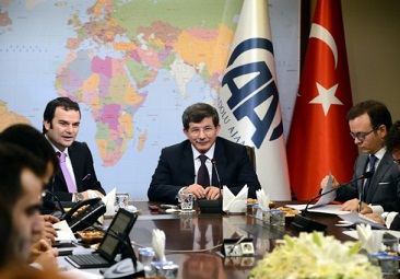 تركيا لا تعترف بكردستانية شمال العراق وتعتبر اقصاء المالكي لشخصيات (سنية) وراء ازمة العراق الحالية