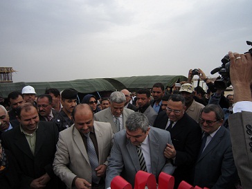 قنصل كل من تركيا وروسيا ومصر بالبصرة يشاركون في وضع حجر اساس مشروع وادي سوا+صورة