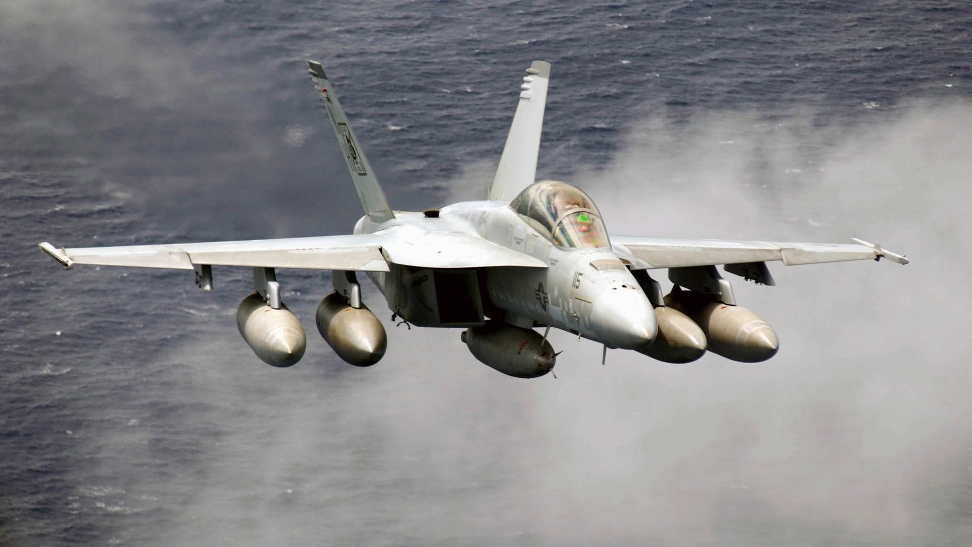 ترامب يريد عددا كبيرا من "سوبر هورنيت"