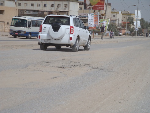 شوارع في كربلاء تشكو الاهمال في ظل حكومة تصريف اعمال محلية(مصور)