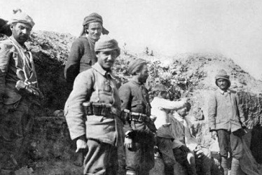 القنصل التركي بالبصرة يحيي امجاد الدولة العثمانية  ويؤكد ان البصريين شاركو باستقلال بلاده(مصور)