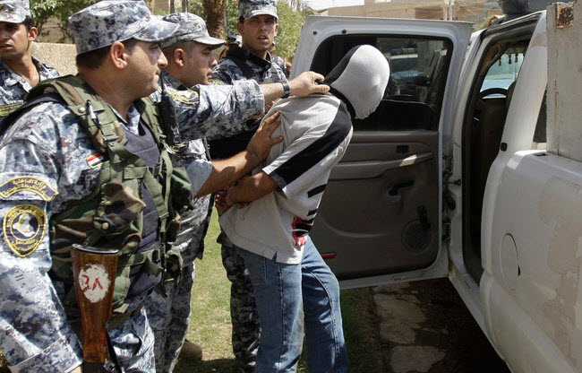 القبض على سعودي الجنسية وبحوزته جوازات سفر مزورة لشخيصات مطلوبة للقضاء في عامرية الفلوجة