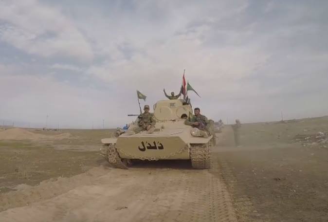 بالفيديو || دُلدُل .. دبابة من تحت الركام يعاد تأهيلها وتخوض أشرس المعارك وتثبت جدارتها