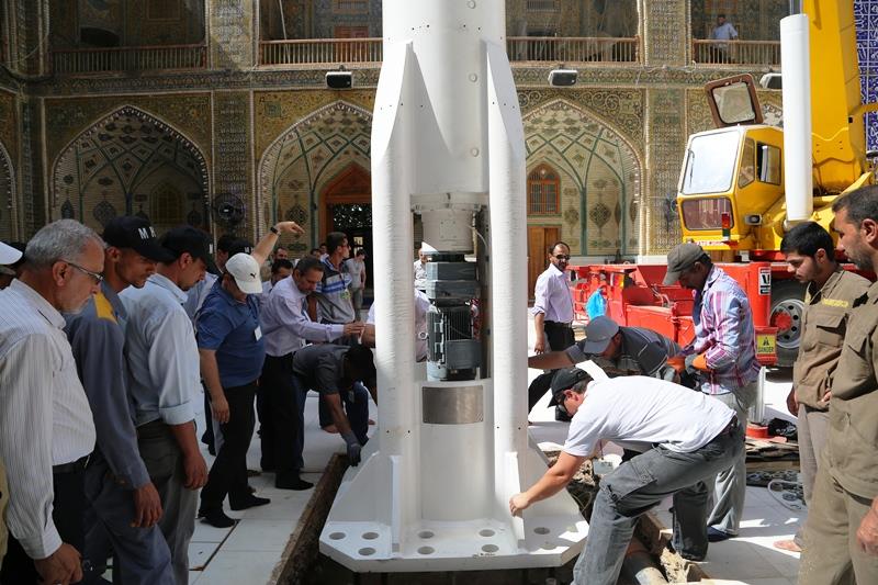 العتبة العلوية تباشر بتسقيف الصحن الحيدري الشريف بمظلات المانية الصنع(مصور)