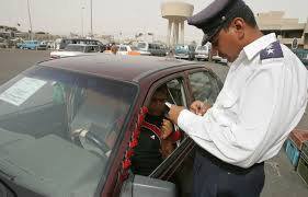 المرور: لا يحق لرجال الأمن سحب سنويات العجلات إلّا في حالة واحدة