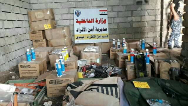 بالصور: الداخلية تعلن العثور على كدس للاعتدة والاسلحة تابع لداعش بايسر الموصل