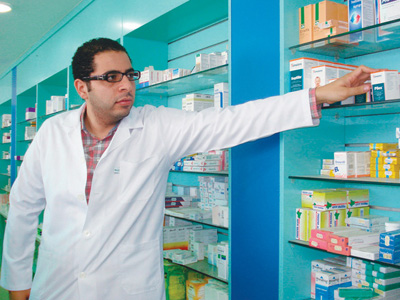 ظاهرة ارتفاع اسعار الادوية وعشوائية استيرادها والمريض العراقي الضحية(مصور)!!؟؟