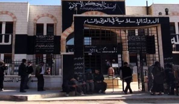 داعش يعدم العوائل ميسورة الحال بالموصل