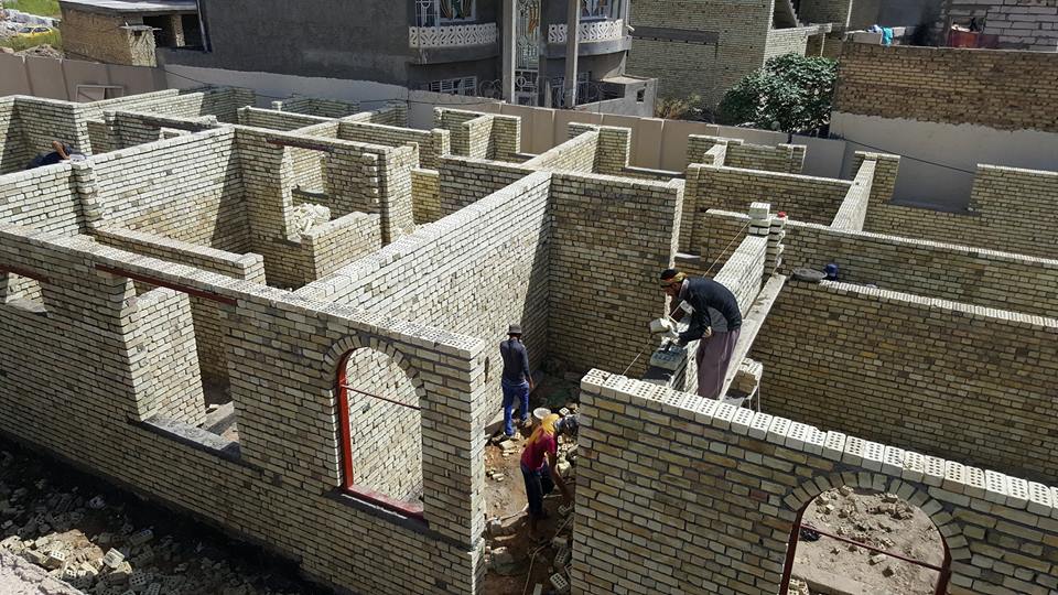 مؤسسة خيرية في كربلاء تتواصل مع المواطنين من خلال مشاريع خدمية تنفذها للايتام (مصور)