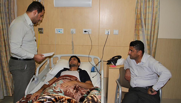 كربلاء:العتبة الحسينية تتكفل بعلاج جريح من ابناء الشرقاط على نفقتها الخاصة