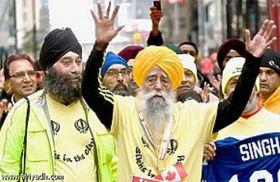 بريطاني عمره 100 عام ينهي سباق المارثون