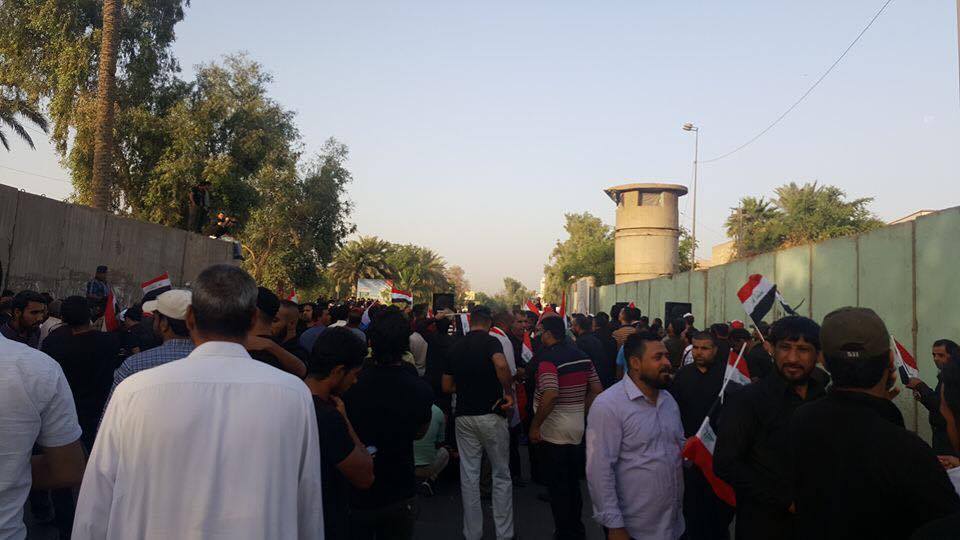 بالصور: تظاهرة حاشدة امام السفارة التركية في بغداد تنديدا بالتواجد التركي