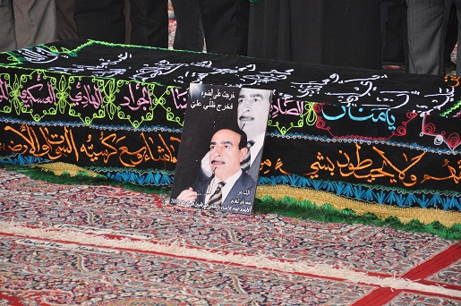 كربلاء :تشييع جثمان فقيد العراق الشاعر محمد علي الخفاجي (مصور)