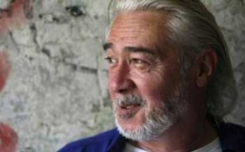 فتوى سعودية بقتل نجدت أنزور بسبب فليم (ملك الرمال)