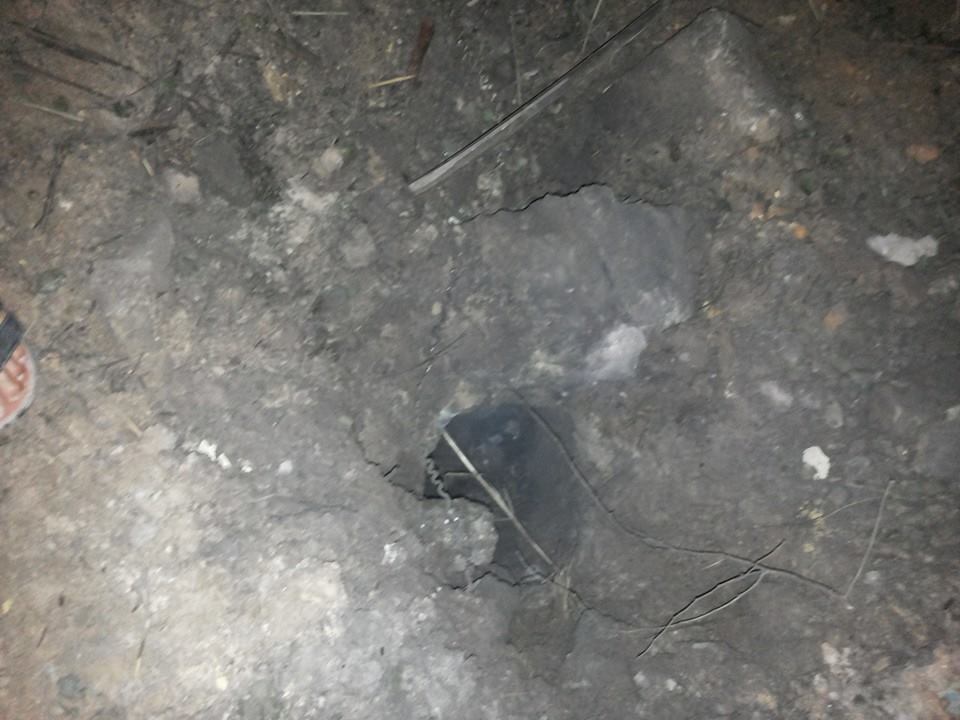 بالصور :مكان سقوط القذائف قرب شارع احمد الوائلي شمال كربلاء