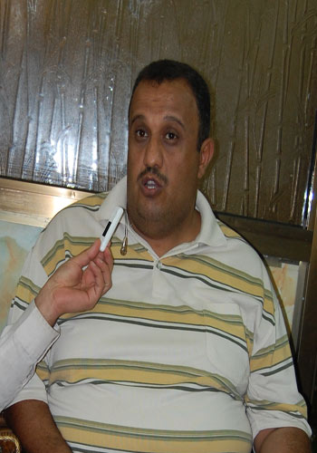 معاون مدير دائرة التراث العامة  يشيد بعملية تذهيب المنارات الحسينية