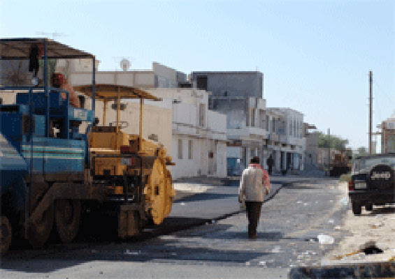 طرق وجسور كربلاء تحيل  مشروع طريق بنات الحسن الريفي إلى شركة محلية