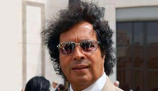 ابن عم القذافي يسلم نفسه للامن المصري