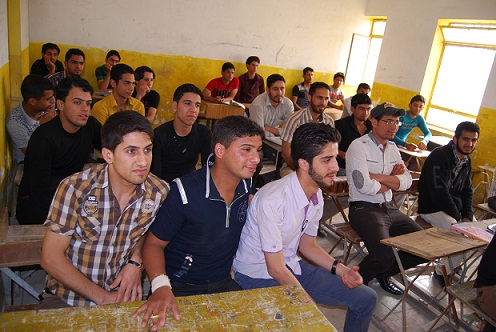 تراجع مستوى التعليم في المدارس المسائية بكربلاء بسبب قلة الكوادر التدريسية وتزايد أعداد الطلبة والدوام المزدوج(مصور)