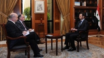 الأسد: أتحدى الغرب ولن أتنحى ،ووجود عناصر من حزب الله في سوريا ليس للقتال